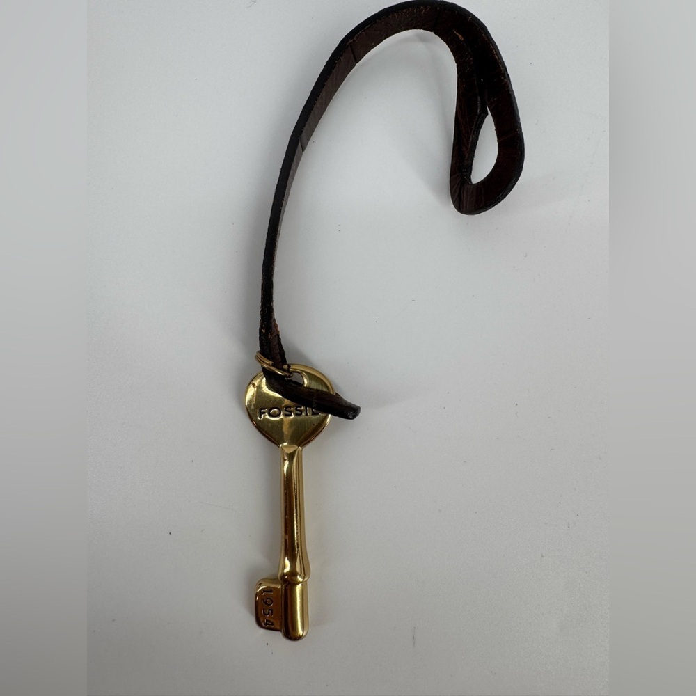 Fossil 1954 Key